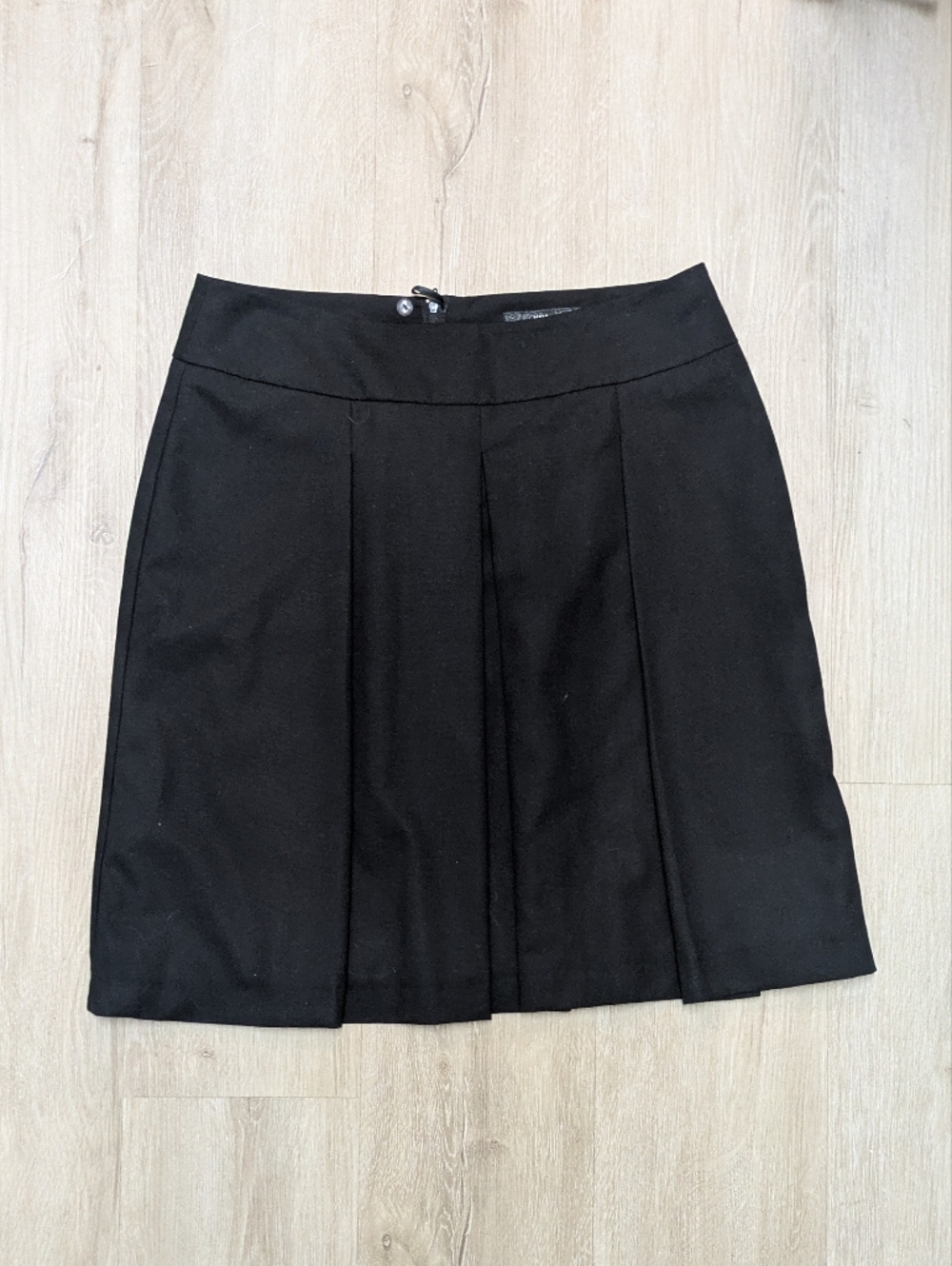 H&M Black Pleated Punk Emo Schoolgirl Midi Skirt 10